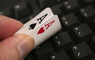 Στα σκαριά νομοσχέδιο για τα τυχερά παιχνίδια στο διαδίκτυο