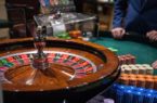 Ρόδος: Ελεύθερη με περιοριστικούς όρους η 42χρονη που έκλεψε 300.000 ευρώ από την φίλη της, για να τα παίξει στο καζίνο